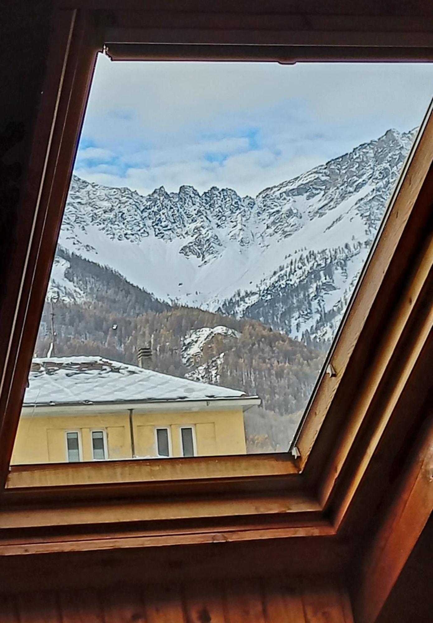 Mansarda Bardonecchia Apartment Exterior photo